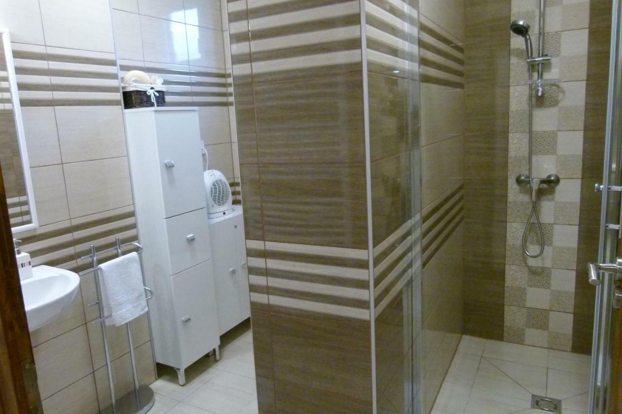 Wolf House Apartman Zalaegerszeg Extérieur photo