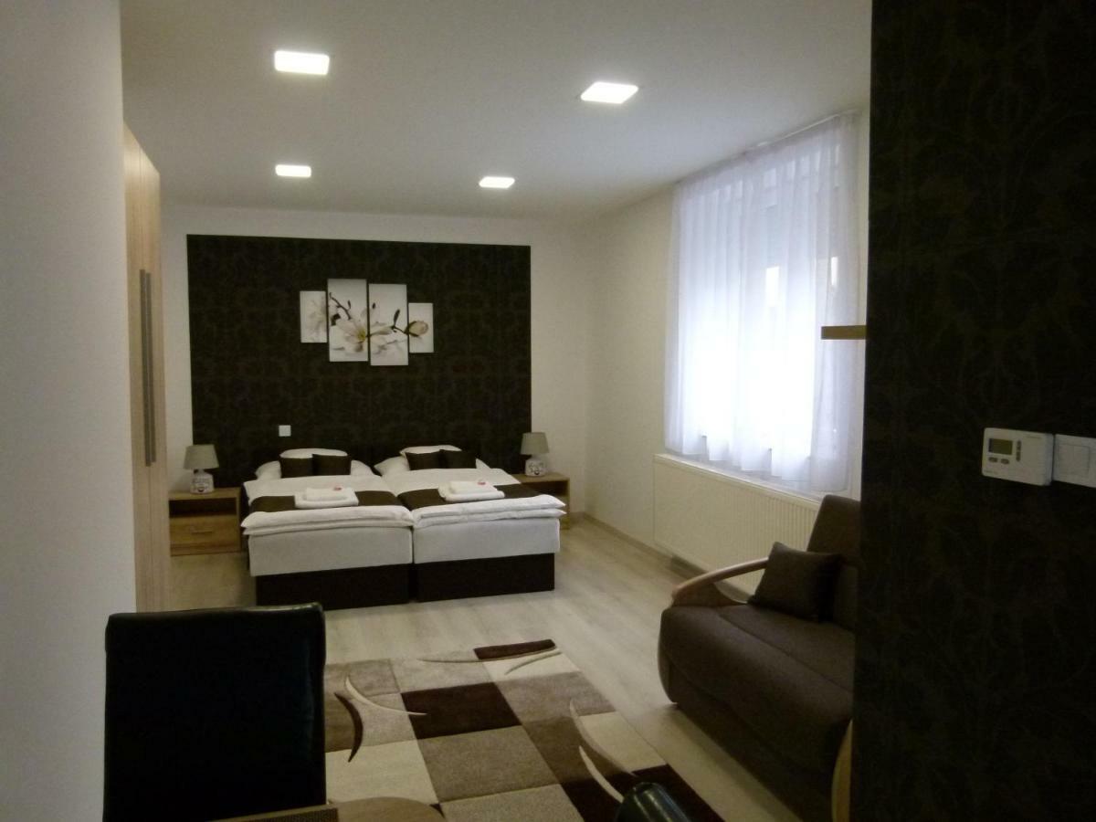 Wolf House Apartman Zalaegerszeg Extérieur photo